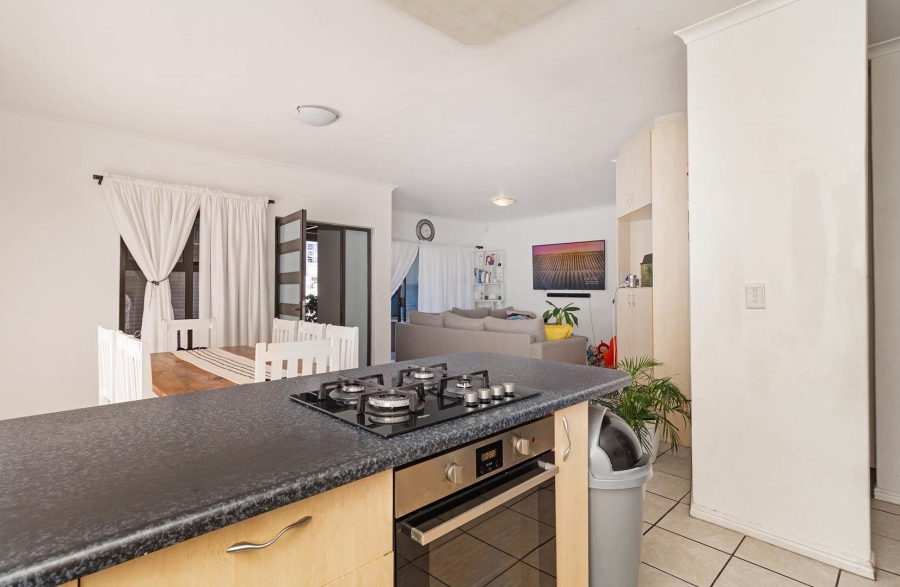 2 Bedroom Property for Sale in Parklands Western Cape